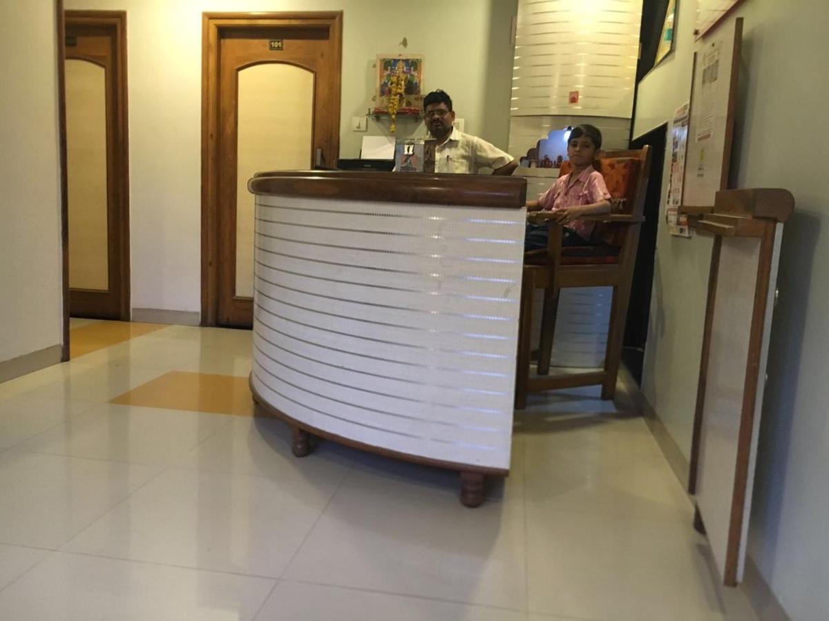 Hotel Sairaj Palace Shirpur Exterior foto